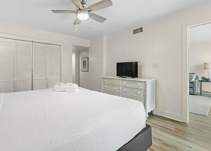 Edgewater West 93 Holiday home *